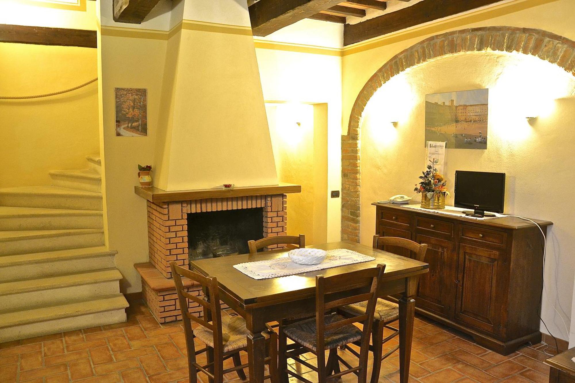 Agriturismo Sanguineto Acquaviva  Luaran gambar