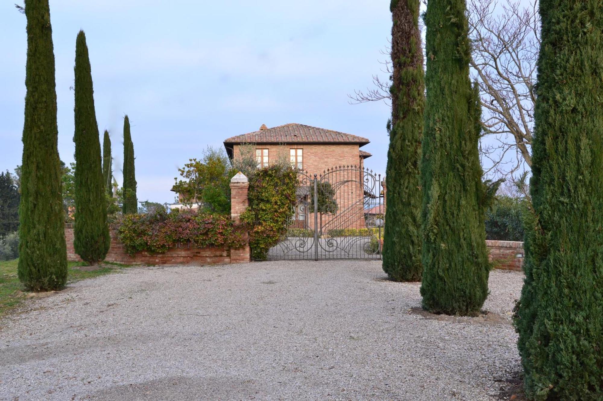 Agriturismo Sanguineto Acquaviva  Luaran gambar