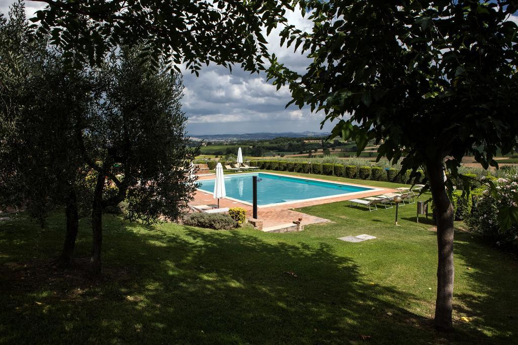Agriturismo Sanguineto Acquaviva  Luaran gambar