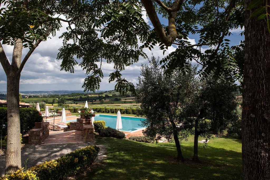 Agriturismo Sanguineto Acquaviva  Luaran gambar