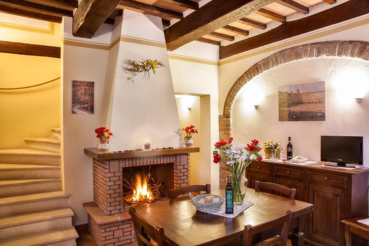 Agriturismo Sanguineto Acquaviva  Luaran gambar