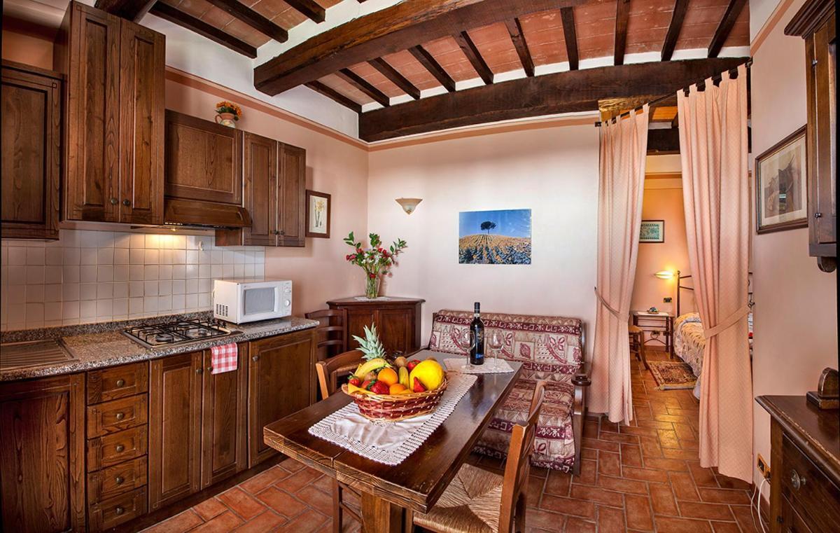 Agriturismo Sanguineto Acquaviva  Luaran gambar